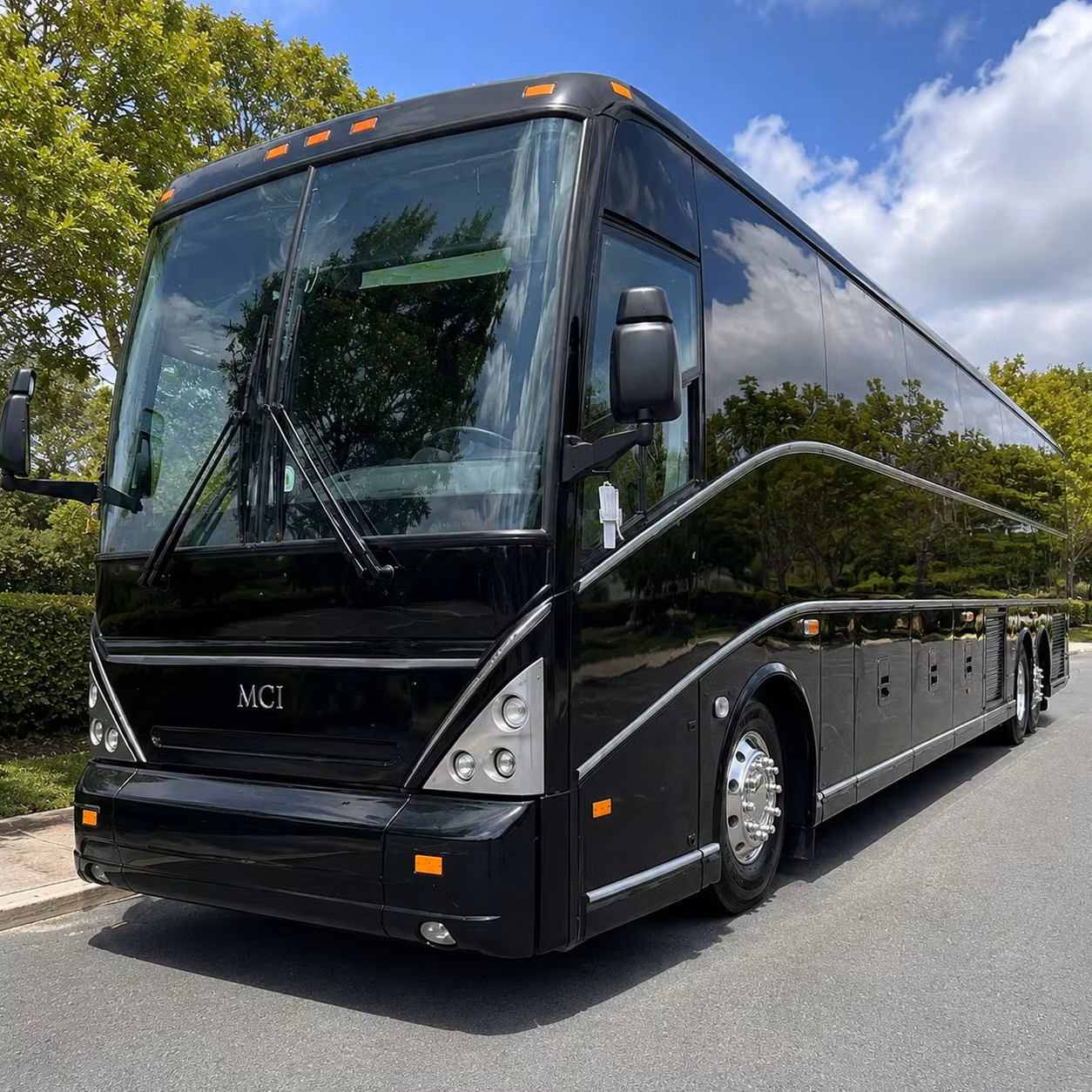 find exactly what your south jordan business needs for construction crew and worksite shuttles