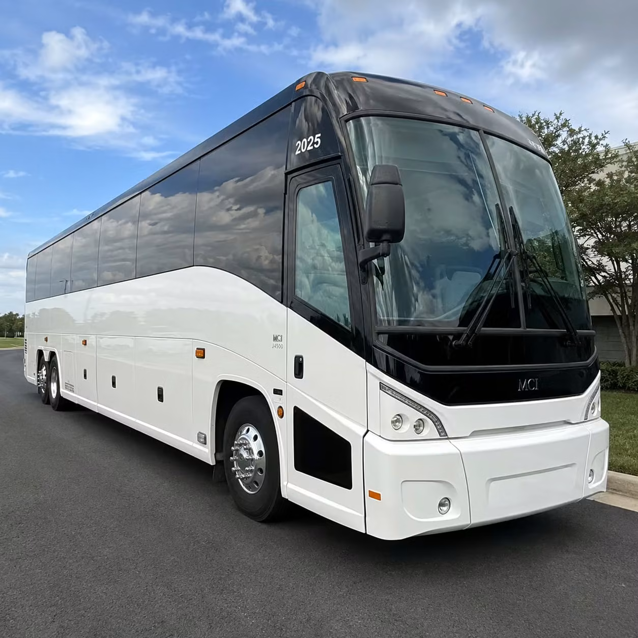 on your way to delta center book your south jordan concert shuttle here